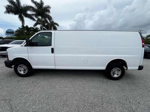 Used 2021 Chevrolet Express 2500 Extended w/ Driver Convenience Package RWD image 2