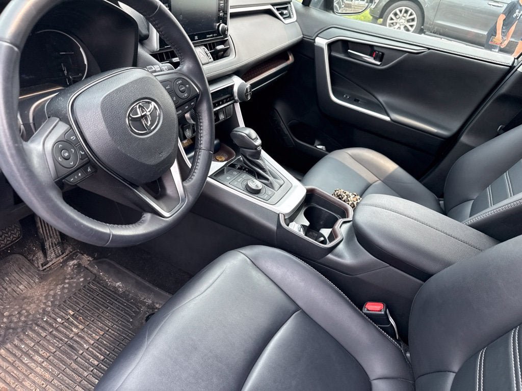 Certified 2020 Toyota RAV4 Limited w/ All Weather Liner Package AWD/4WD image 7