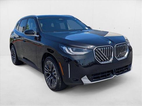 Used 2025 BMW X3 xDrive30i w/ Premium Package image 6