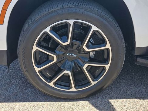 Used 2025 Chevrolet Tahoe RST w/ Comfort Package RWD image 26