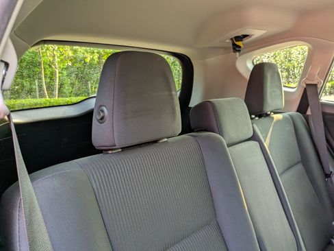 Used 2017 Toyota RAV4 LE FWD image 34