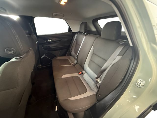 Used 2025 Chevrolet TrailBlazer LT AWD/4WD image 22