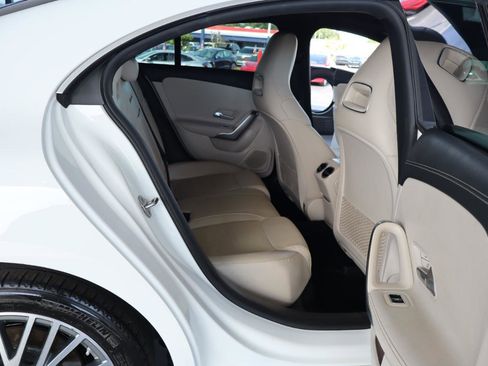 Used 2020 Mercedes-Benz CLA 250 image 35