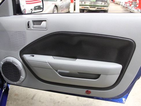 Used 2007 Ford Mustang GT Premium image 19