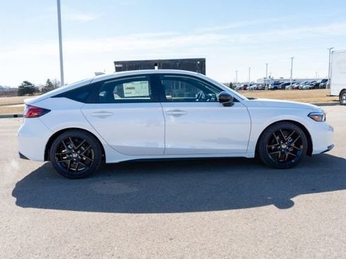 Used 2026 Honda Civic Sport image 8