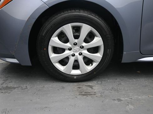 Used 2023 Toyota Corolla LE image 12