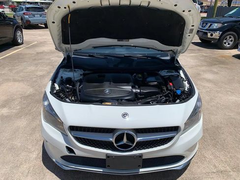 Used 2018 Mercedes-Benz CLA 250 image 21