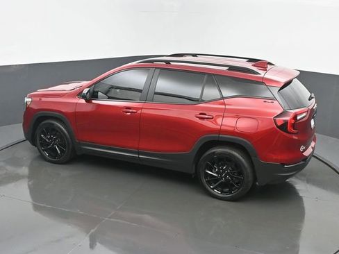 Used 2023 GMC Terrain SLE FWD image 38