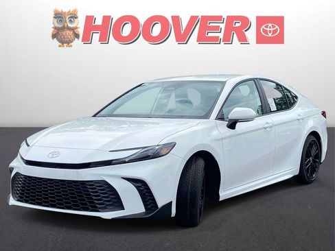 New 2026 Toyota Camry SE FWD image 7