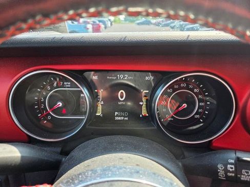 Used 2021 Jeep Wrangler Rubicon AWD/4WD image 4