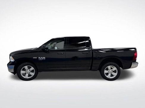 Used 2022 RAM 1500 Classic SLT image 10