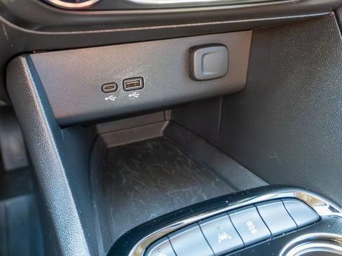 Used 2024 Buick Encore GX Preferred FWD image 28