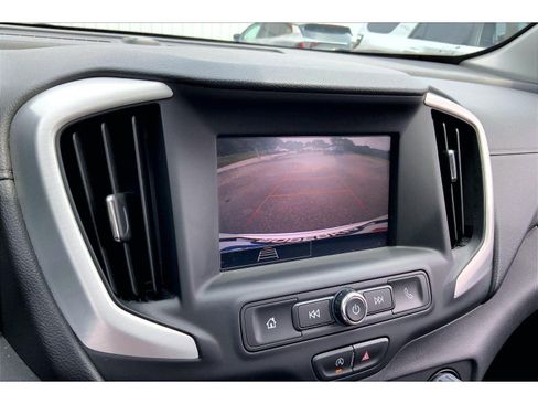 Used 2024 GMC Terrain SLE AWD/4WD image 20