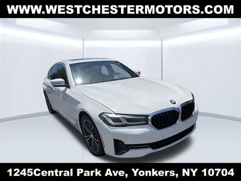 Used 2021 BMW 530i w/ Convenience Package RWD image 3