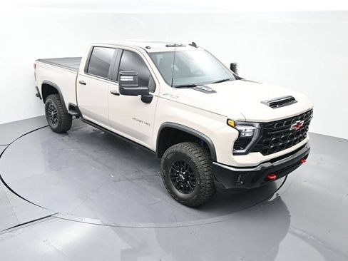 Used 2026 Chevrolet Silverado 2500 ZR2 AWD/4WD image 21