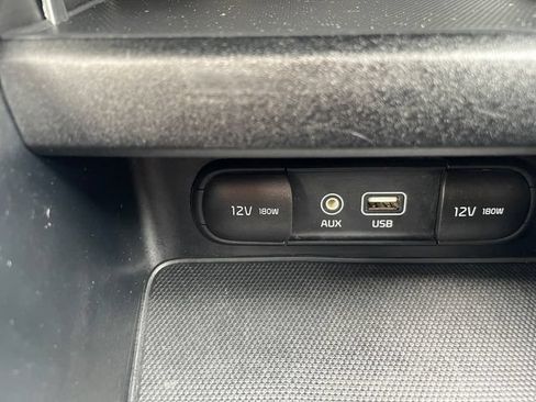 Used 2020 Kia Forte LXS FWD image 17