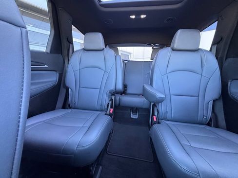Used 2023 Buick Enclave Essence w/ Experience Buick Package AWD/4WD image 20