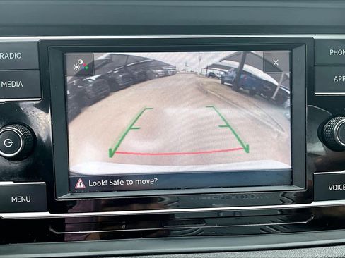 Used 2021 Volkswagen Jetta R-Line FWD image 25