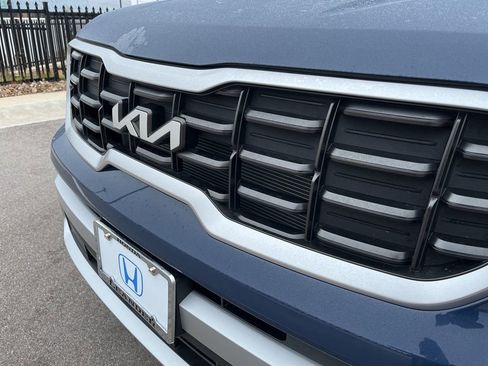 Used 2025 Kia Telluride S image 14