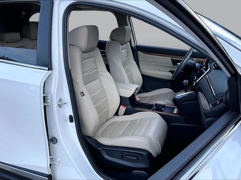 Certified 2021 Honda CR-V Touring image 9