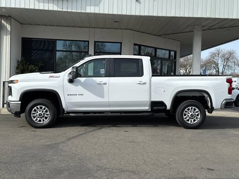 New 2026 Chevrolet Silverado 2500 LT w/ Safety Package AWD/4WD image 6