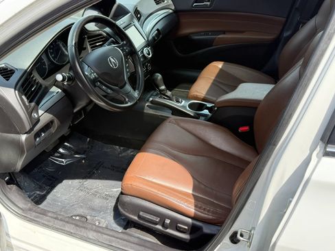 Used 2019 Acura ILX FWD image 10