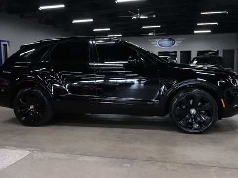 Used 2020 Bentley Bentayga Design Series AWD/4WD image 6