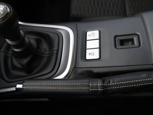 Used 2025 Toyota GR86 image 26