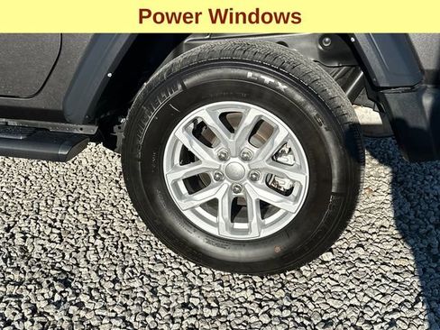 Used 2023 Jeep Wrangler Sport S image 9