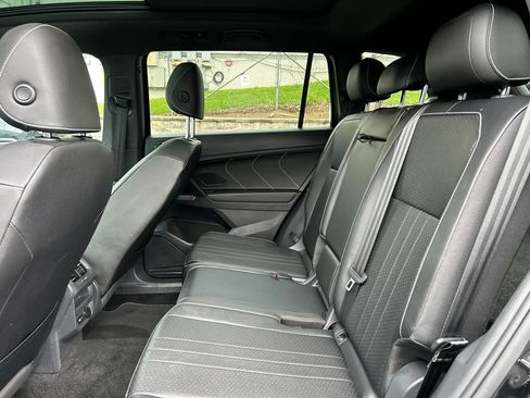 Used 2023 Volkswagen Tiguan SE R-Line AWD/4WD image 25