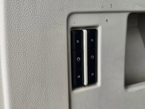 Used 2020 Lincoln Navigator Black Label w/ Cargo Convenience Package image 34