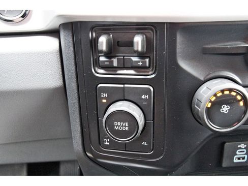 Used 2026 Ford F250 XLT w/ XLT Premium Package AWD/4WD image 28