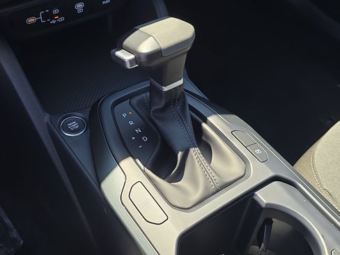 New 2026 Kia K4 FWD image 25