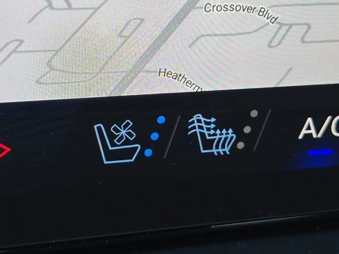 New 2025 Chevrolet Suburban High Country image 40