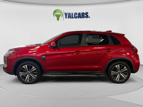 Used 2020 Mitsubishi Outlander Sport ES FWD image 2