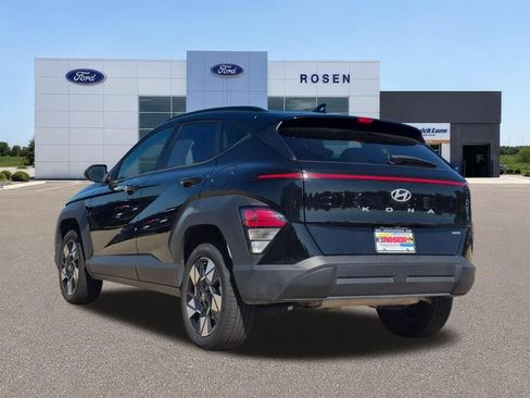 Used 2024 Hyundai Kona SEL AWD/4WD image 5