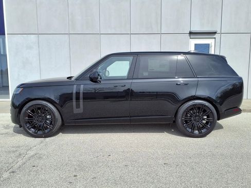 New 2026 Land Rover Range Rover Long Wheelbase SE AWD/4WD image 2