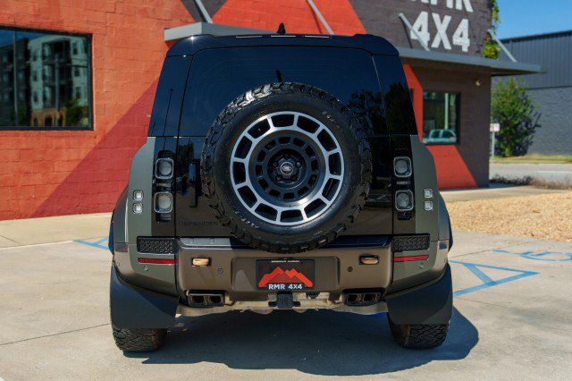 Used 2025 Land Rover Defender 110 AWD/4WD image 6