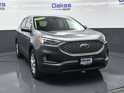 Used 2024 Ford Edge SEL w/ Convenience Package AWD/4WD image 3