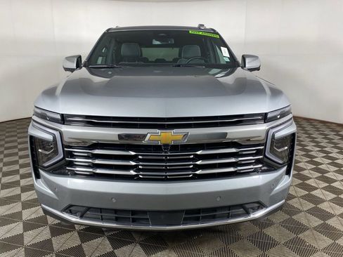 Used 2025 Chevrolet Tahoe Premier AWD/4WD image 21