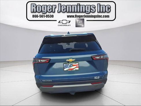 Used 2025 Chevrolet Equinox LT w/ Convenience Package II image 23