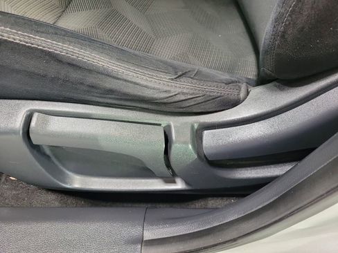 Used 2015 Nissan Rogue S image 36