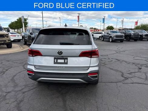 Used 2022 Volkswagen Taos SE FWD image 8