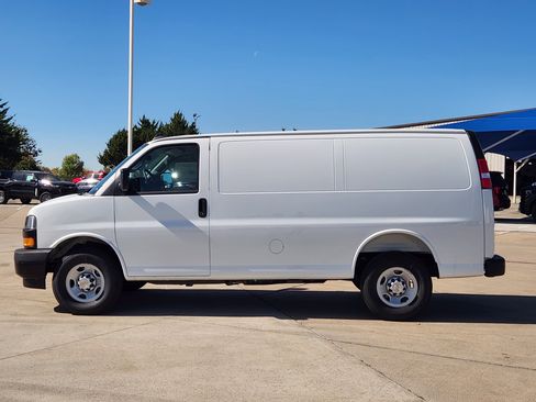 New 2025 Chevrolet Express 2500 w/ Driver Convenience Package image 3