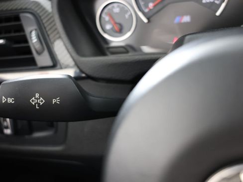 Used 2015 BMW M4 Convertible RWD image 25