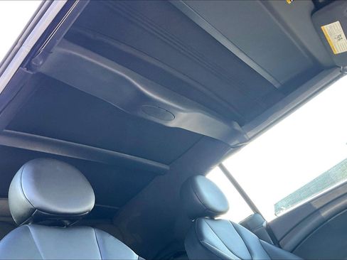 Used 2015 MINI Cooper Base image 22