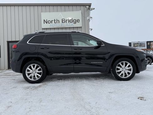 Used 2015 Jeep Cherokee Limited w/ Luxury Group image 28