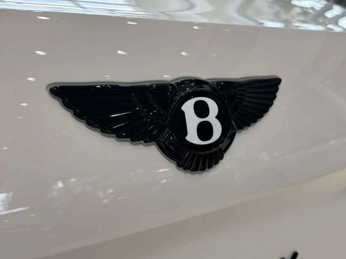 New 2025 Bentley Flying Spur Plug-In Hybrid image 54