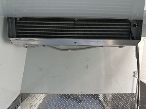 Used 2019 Freightliner Sprinter 144 image 28