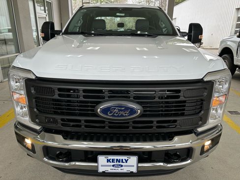 New 2026 Ford F250 XL w/ XL Chrome Package RWD image 7